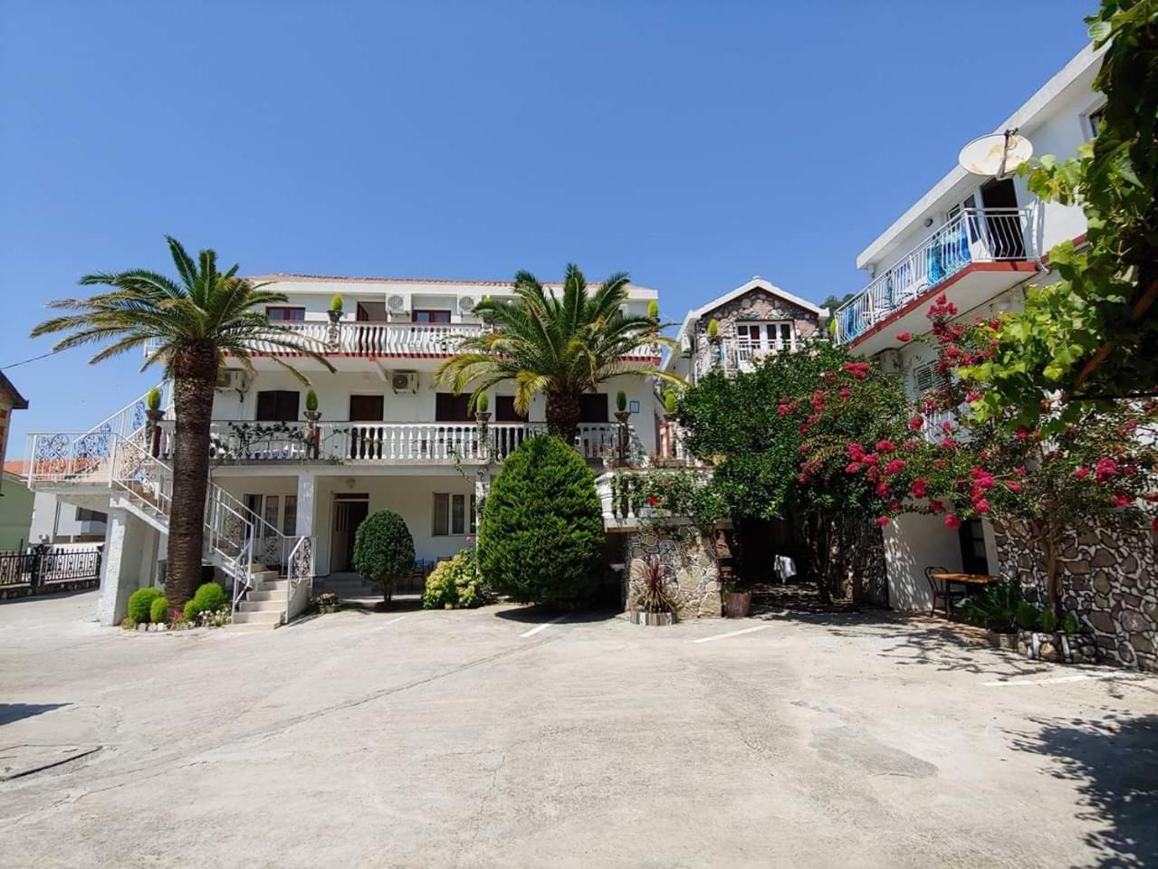 Apartments Radonjic 부드바 외부 사진
